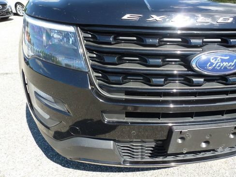 Used 2017 Ford Explorer Sport AWD/4WD image 4