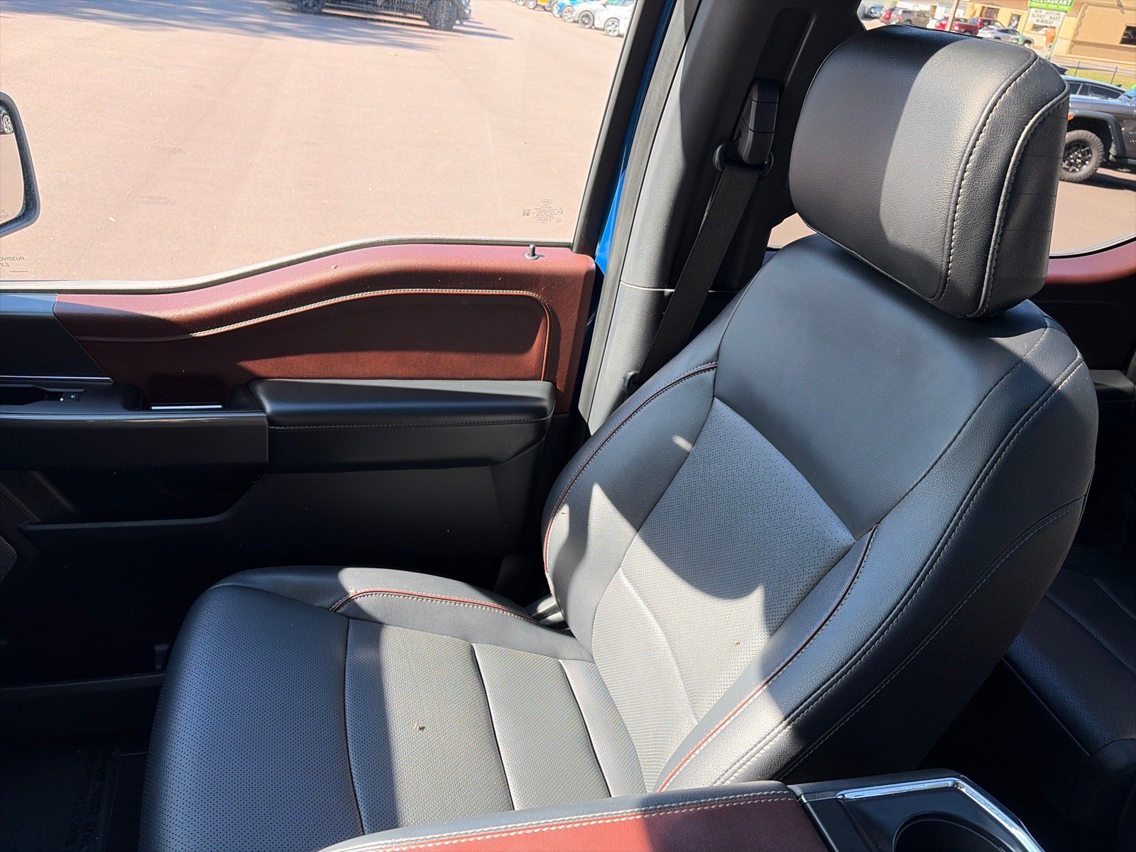 Used 2022 Ford F150 Lariat w/ Equipment Group 502A High AWD/4WD image 18
