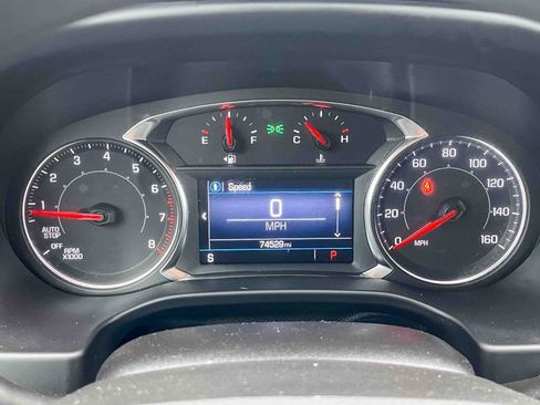 Used 2022 GMC Acadia SLE image 9