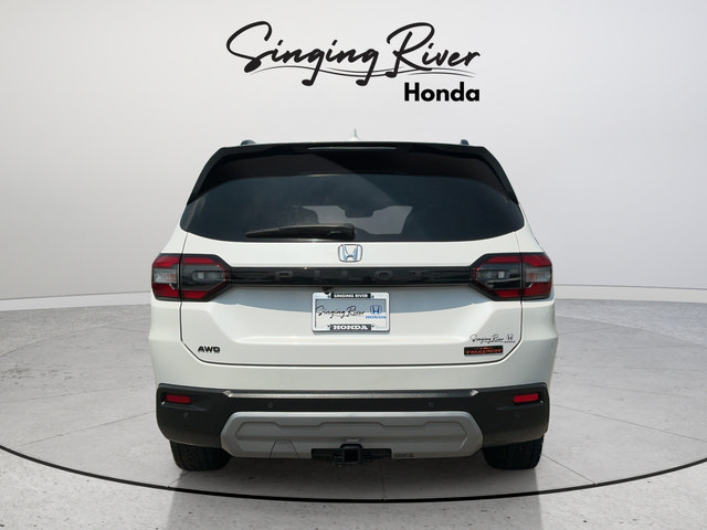 Used 2025 Honda Pilot TrailSport image 6