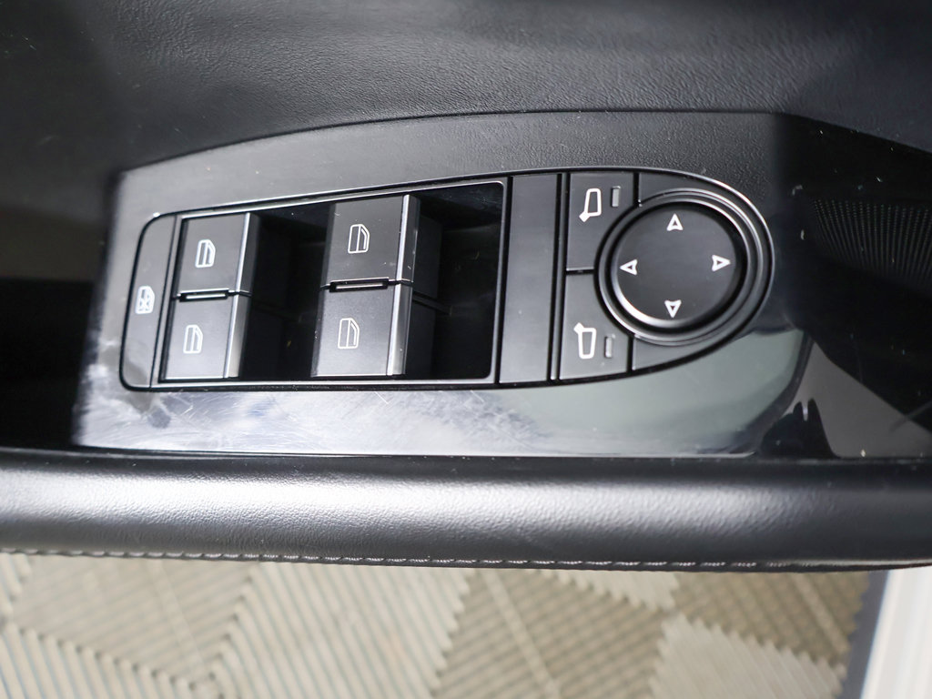 Used 2025 MAZDA MAZDA3 s FWD image 37