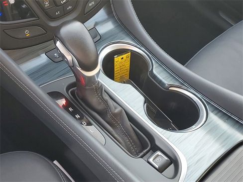 Used 2020 Buick Envision Essence image 18