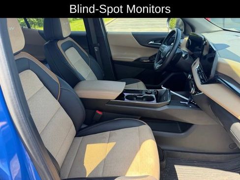 Used 2025 Chevrolet Equinox ACTIV FWD image 5