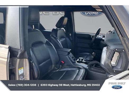 Used 2025 Ford Bronco Outer Banks w/ Sasquatch Package AWD/4WD image 6