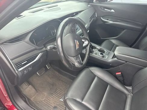 Used 2020 Cadillac XT4 Sport w/ Enhanced Visibility Package AWD/4WD image 33
