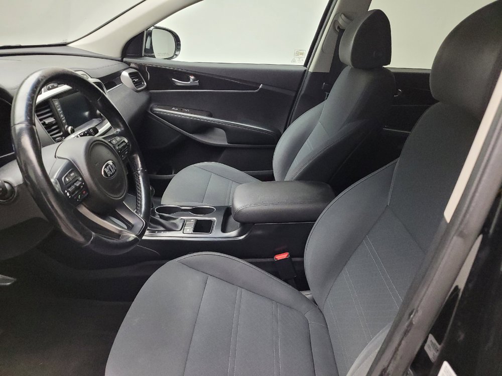 Used 2018 Kia Sorento FWD image 17
