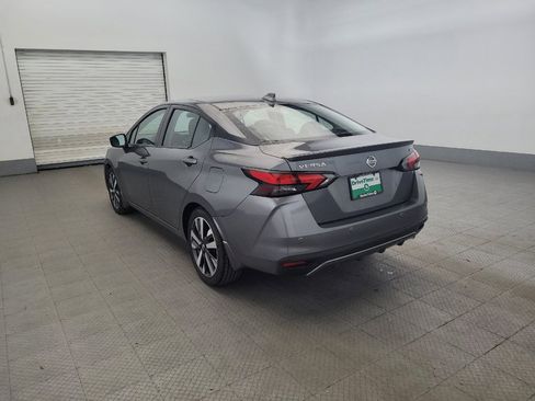Used 2020 Nissan Versa SR FWD image 5