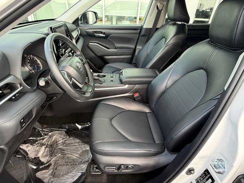 Used 2026 Toyota Highlander XLE AWD/4WD image 15