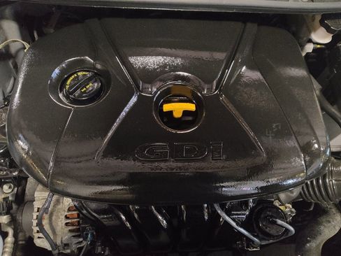 Used 2016 Hyundai Elantra GT image 30