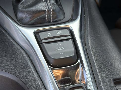 Used 2020 Chevrolet Camaro LT image 14