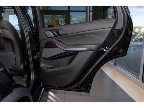 New 2026 BMW X5 xDrive40i w/ Premium Package image 77