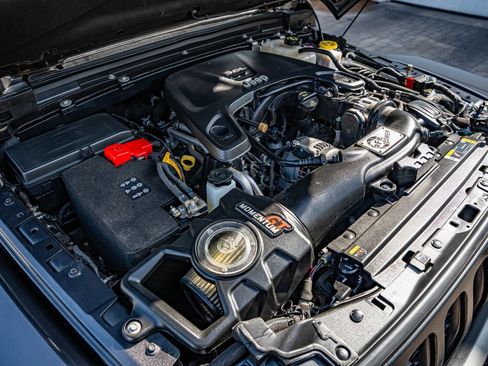 Used 2021 Jeep Gladiator Mojave AWD/4WD image 43