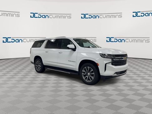 Used 2021 Chevrolet Suburban LT AWD/4WD image 2