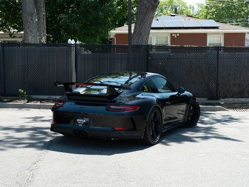 Used 2018 Porsche 911 GT3 RWD image 39