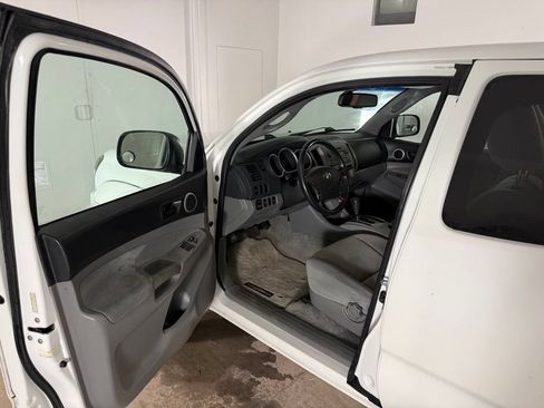 Used 2009 Toyota Tacoma 4x4 Access Cab V6 image 9