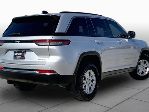 Used 2025 Jeep Grand Cherokee Laredo w/ MOPAR Finishing Package RWD image 13