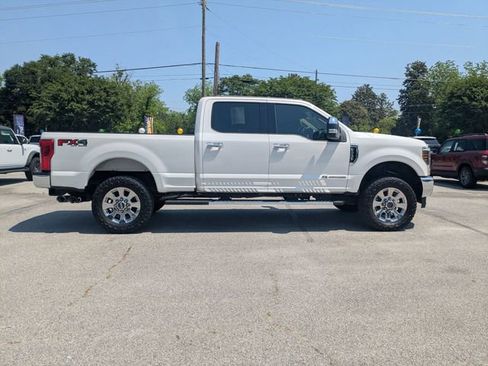 Used 2019 Ford F250 Lariat w/ Chrome Package AWD/4WD image 2