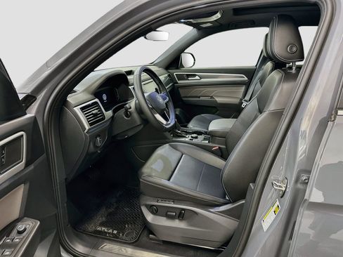 Used 2023 Volkswagen Atlas Cross Sport SEL AWD/4WD image 13