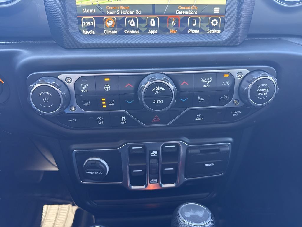 Used 2023 Jeep Wrangler Unlimited Sahara w/ Cold Weather Group AWD/4WD image 26