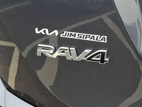 Used 2018 Toyota RAV4 Limited AWD/4WD image 30