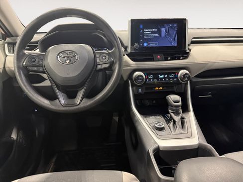 Used 2024 Toyota RAV4 XLE AWD/4WD image 11