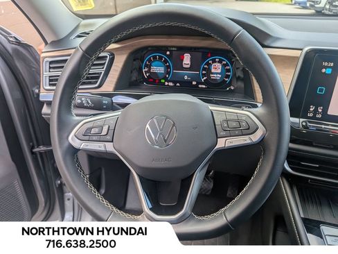 Used 2026 Volkswagen Atlas SE AWD/4WD image 7