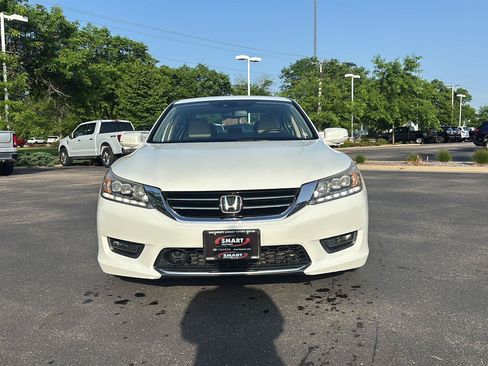 Used 2015 Honda Accord Touring image 6