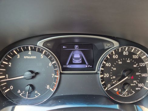 Used 2017 Nissan Pathfinder S FWD image 25