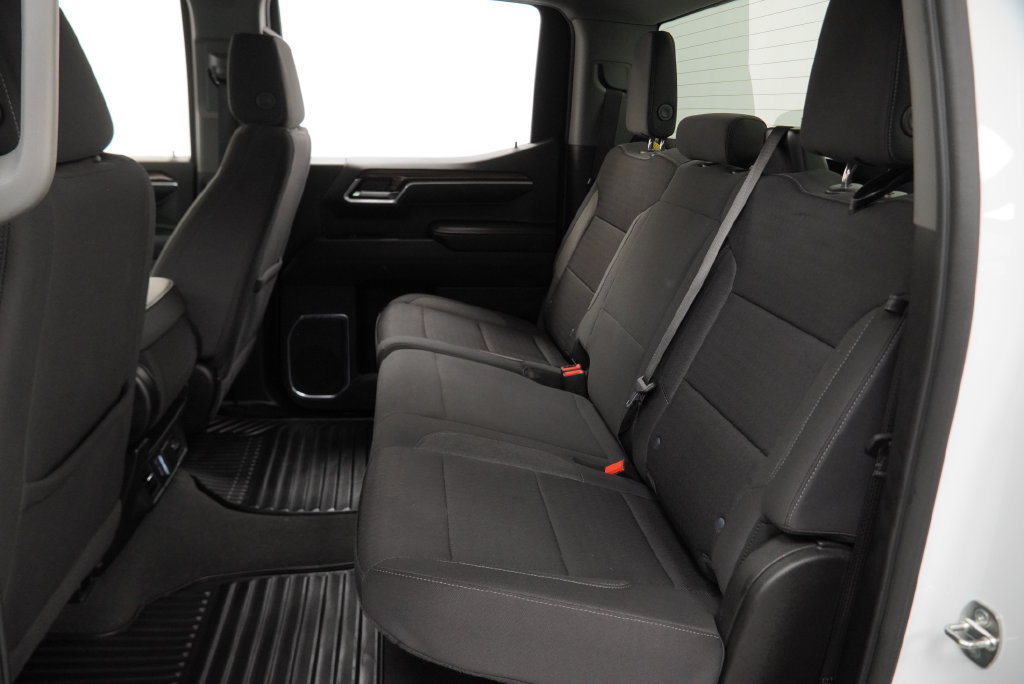 Used 2024 Chevrolet Silverado 1500 LT AWD/4WD image 5