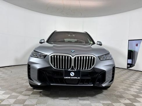 Used 2024 BMW X5 xDrive40i w/ M Sport Package AWD/4WD image 2