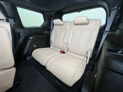 Used 2024 Jeep Grand Cherokee L Limited image 6