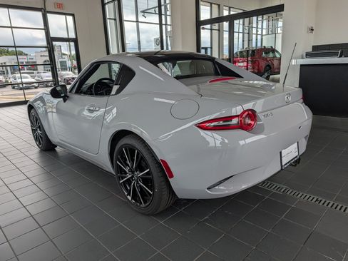 Certified 2025 MAZDA MX-5 Miata RF Grand Touring w/ Weather Package RWD image 6