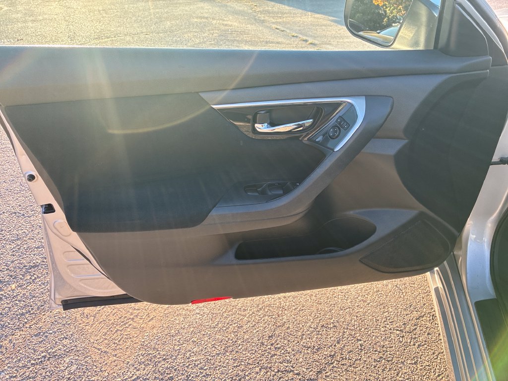 Used 2014 Nissan Altima 2.5 S FWD image 11