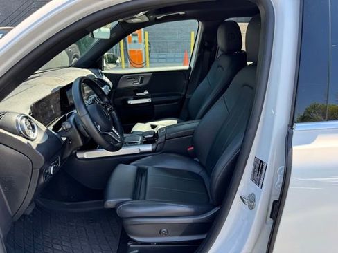 Certified 2022 Mercedes-Benz GLB 250 4MATIC image 12