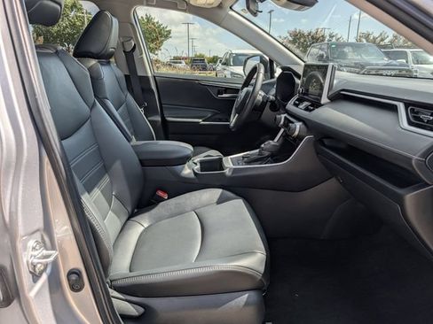 Certified 2025 Toyota RAV4 XLE Premium AWD/4WD image 33