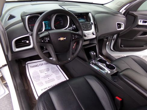 Used 2017 Chevrolet Equinox LS image 16