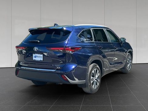Used 2026 Toyota Highlander XLE w/ Protection Package #3 (TMS) AWD/4WD image 5