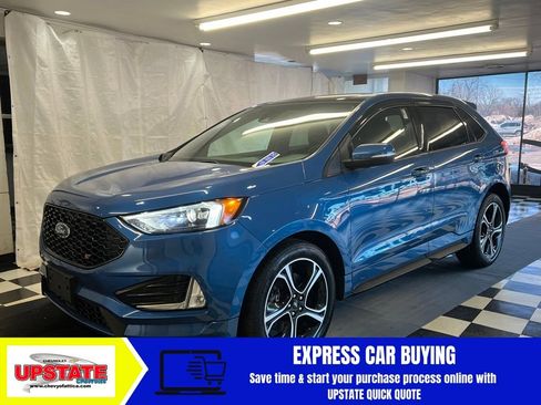 Used 2020 Ford Edge ST w/ Cold Weather Package image 4