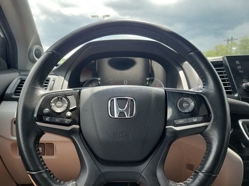 Used 2020 Honda Pilot Touring image 22