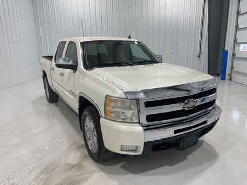 Used 2011 Chevrolet Silverado 1500 LT w/ All-Star Edition image 14