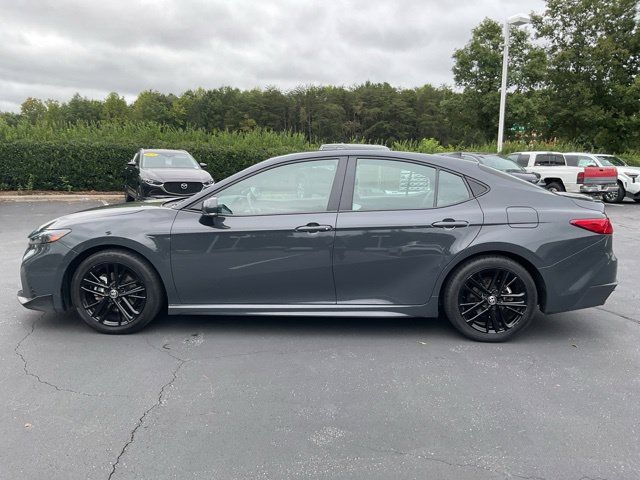 Used 2025 Toyota Camry SE FWD image 12