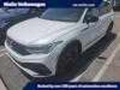 Used 2023 Volkswagen Tiguan SE R-Line