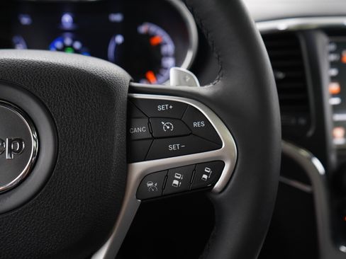 Used 2014 Jeep Grand Cherokee Summit AWD/4WD image 28
