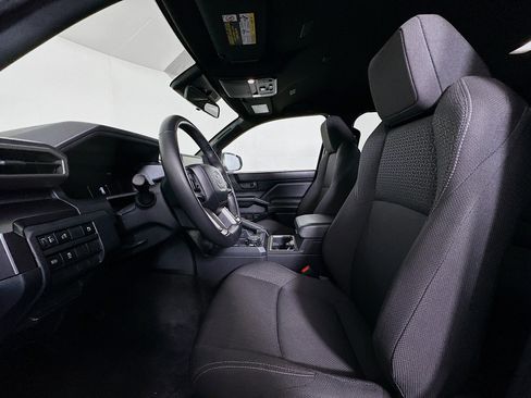 Used 2025 Toyota 4Runner SR5 image 13