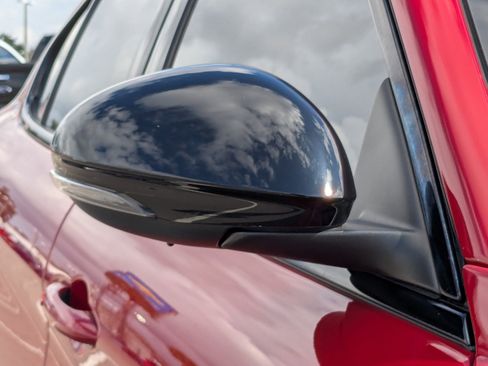 Used 2022 Alfa Romeo Giulia Veloce image 11