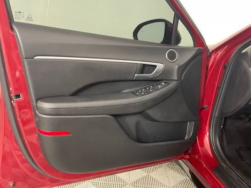Used 2025 Hyundai Sonata SEL FWD image 11