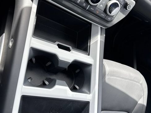 New 2026 Land Rover Defender 110 X-Dynamic SE AWD/4WD image 13