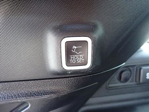 Used 2024 Jeep Grand Cherokee Limited 4xe AWD/4WD image 7
