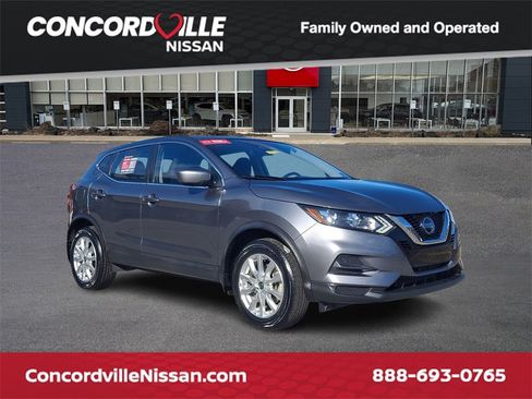 Used 2021 Nissan Rogue Sport S image 1