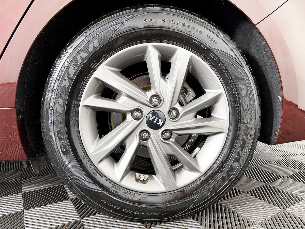 Used 2020 Kia Optima LX FWD image 24